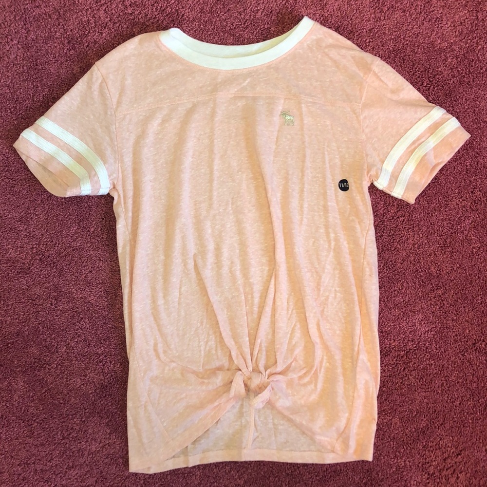 Short sleeve tee